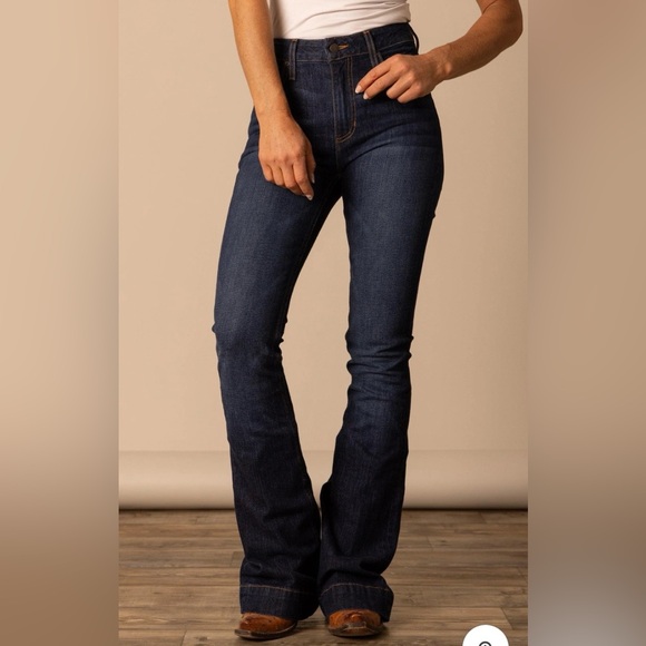 Kimes Ranch Women's Jennifer Ultra-High Rise Jeans - Picture 8 of 12